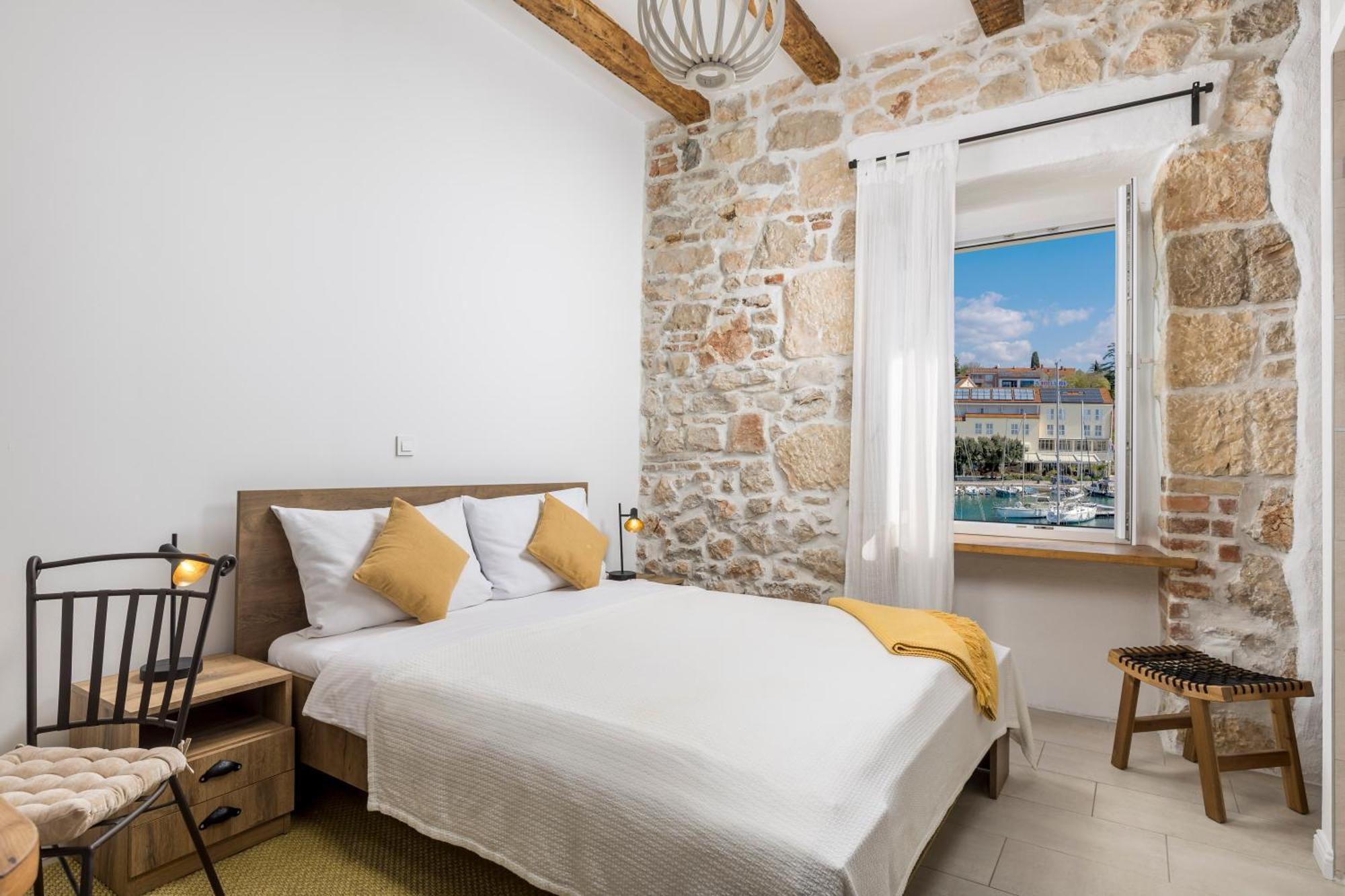 The House Hotel Malinska Exterior foto